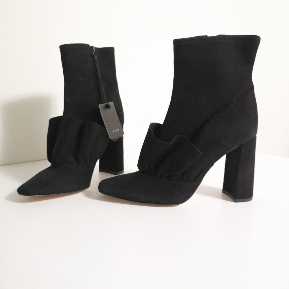 ZARA Black Suede Ruffle Booties - Picture 5 of 11